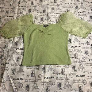 Blusa color pistache juniors talla M